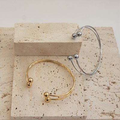 Wrap Billes Cuff Bracelet